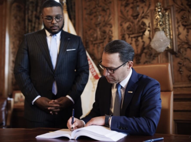 宾州州长签署七项新法律